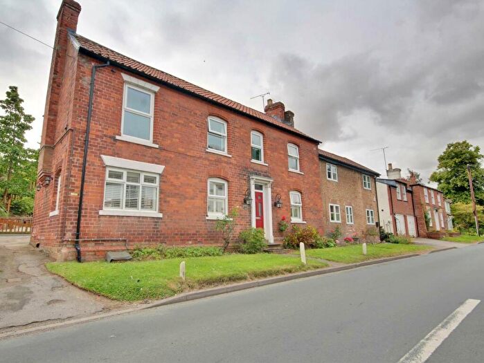 4 Bedroom Terraced House For Sale In West End, Walkington, HU17