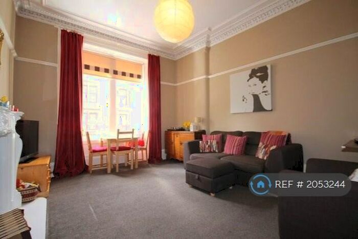 2 Bedroom Maisonette To Rent In Duke Street, Glasgow, G31