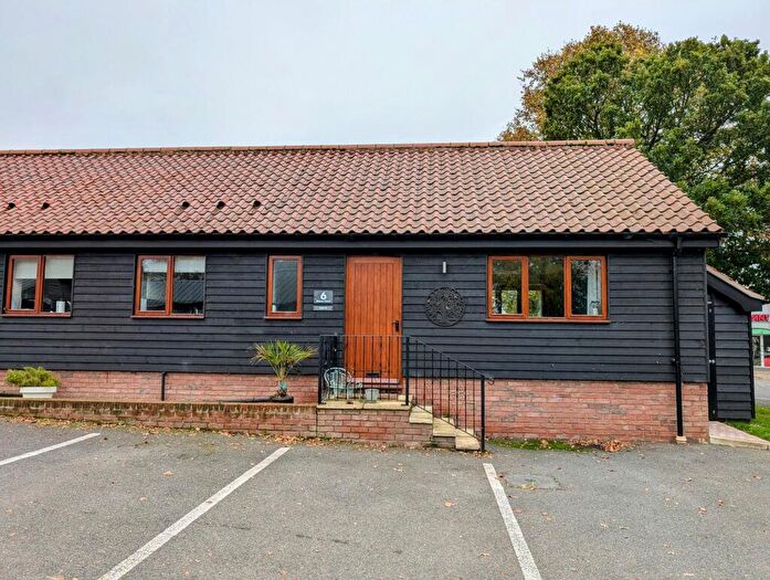 2 Bedroom Semi-Detached Bungalow To Rent In Bridgham, NR16