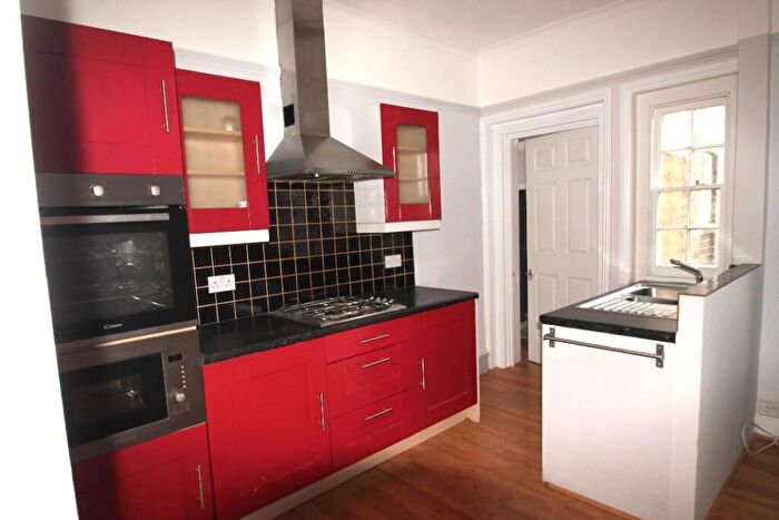 3 Bedroom Apartment To Rent In Dock Road, Gillingham, Kent, ME4