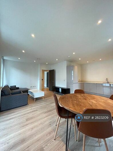 1 Bedroom Flat To Rent In Deauvile Close, London, E14