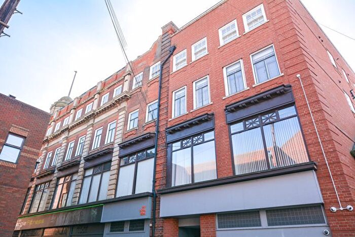 2 Bedroom Flat To Rent In Royal Mews, Southend-On-Sea, SS1