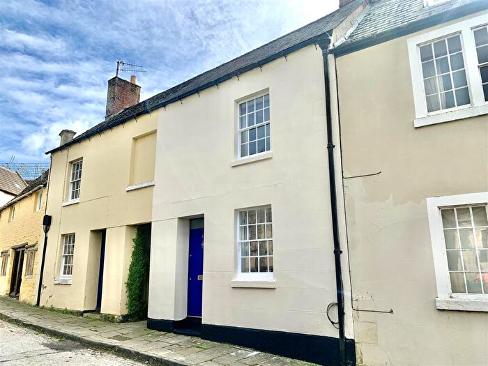 2 Bedroom Terraced House To Rent In Kingsbury Street, Calne, SN11