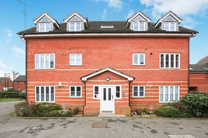 2 Bedroom Flat For Sale In Riverhead Close, Walthamstow, E17