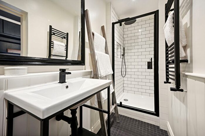 1 Bedroom Flat To Rent In Queensberry Place, South Kensington, SW7