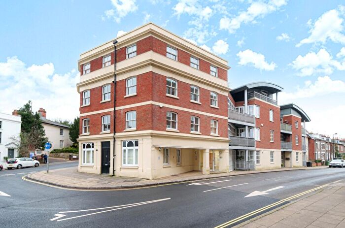 1 Bedroom Flat To Rent In Sussex Street, Winchester, Hampshire, SO23