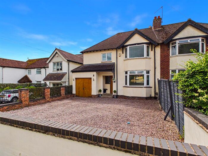 4 Bedroom Semi-Detached House For Sale In Alcester Road, Stratford-Upon-Avon, CV37
