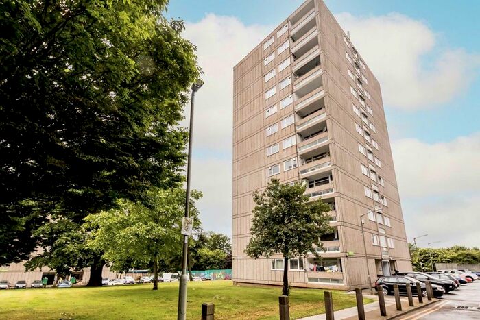 1 Bedroom Flat To Rent In Fontley Way, London, SW15