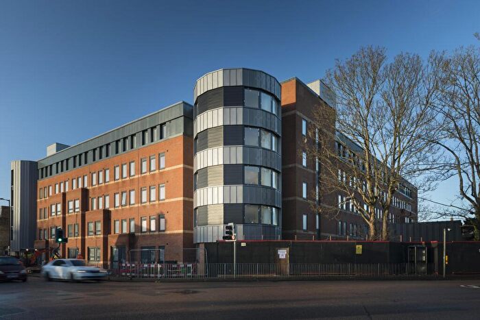 1 Bedroom Apartment To Rent In Clifton House, Broadway, Peterboough, PE1