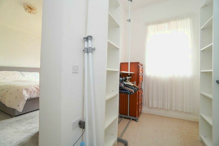 2 Bedroom Detached Bungalow For Sale In Maxwell Street, High Dalmuir, G81