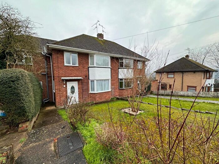 Flat To Rent In Burma Close, High Wycombe, HP13