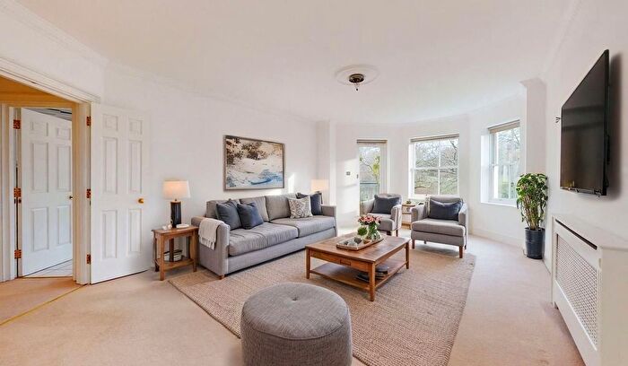 2 Bedroom Flat To Rent In Elsworthy Road, NW3