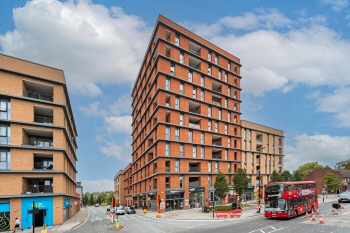 2 Bedroom Apartment For Sale In High Street, Sutton, SM1