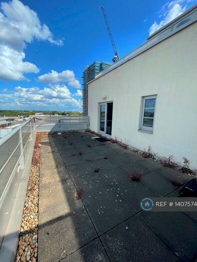 1 Bedroom Flat To Rent In Centurion House, Edgware, HA8