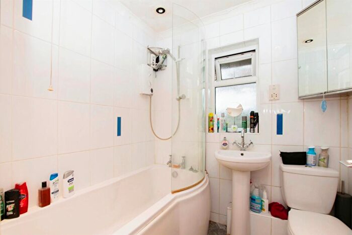 1 Bedroom Flat For Sale In Micheldever Road, Andover, SP10