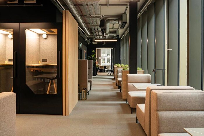 3 Bedroom Apartment For Sale In Circle Square, Nobel Way, Manchester, M1