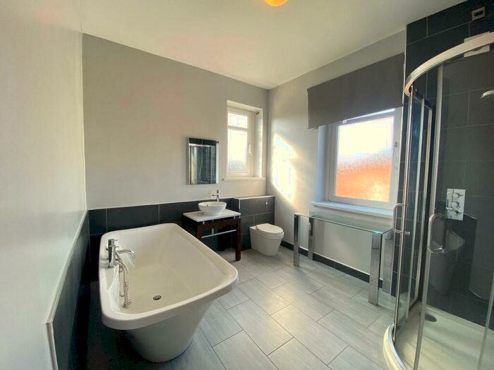 3 Bedroom Semi-Detached House To Rent In Blenheim Avenue, Barnsley, S70