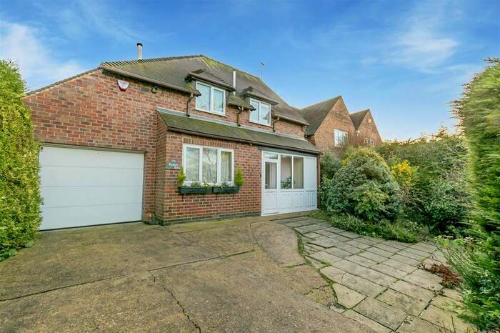 3 Bedroom Semi-Detached House For Sale In Nottingham Road, Trowell, NG9