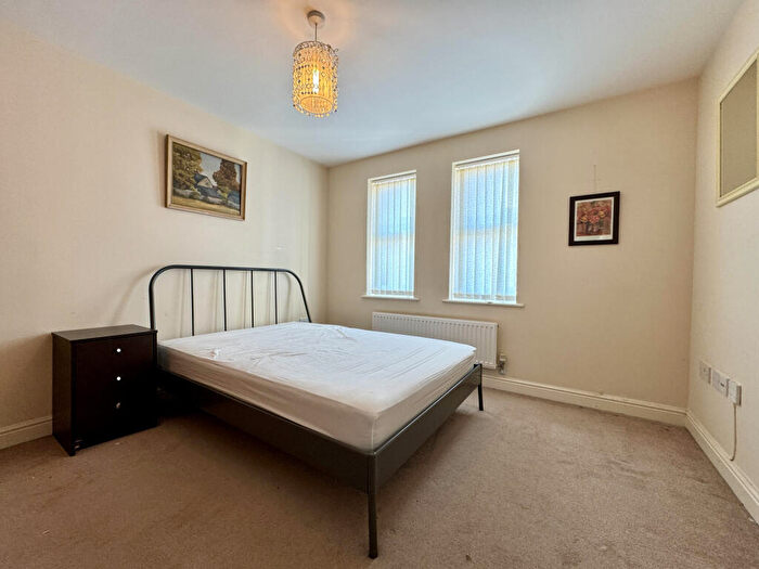 4 Bedroom Town House To Rent In Padstow Close, Orpington, Kent, BR6