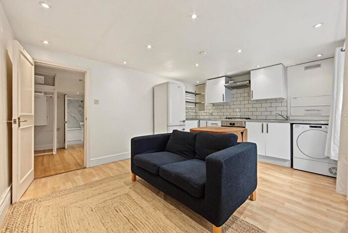 1 Bedroom Flat To Rent In Allen Road, London, N16