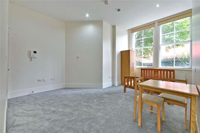 Studio To Rent In Broadhurst Gardens, South Hampstead, NW6