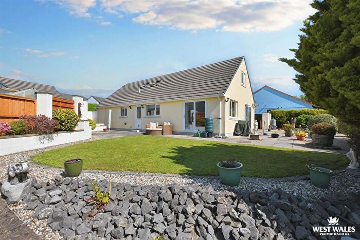 5 Bedroom Detached House For Sale In Oakfield Drive, Kilgetty, SA68