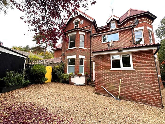 1 Bedroom Apartment For Sale In Surrey Road South, Bournemouth, Dorset, BH4