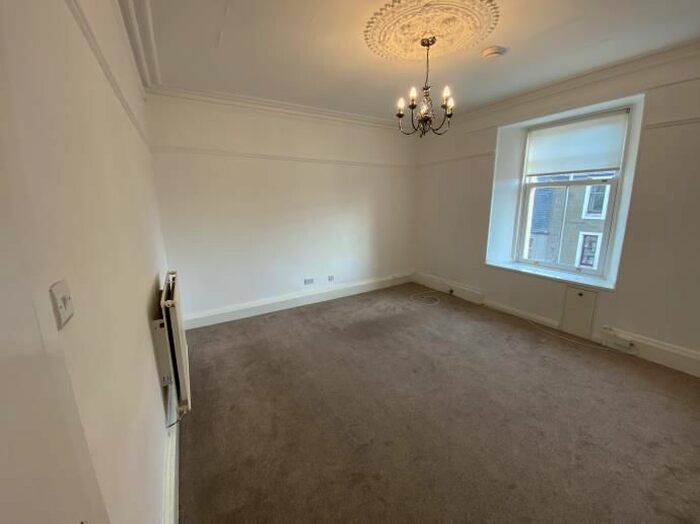 2 Bedroom Maisonette To Rent In Fort Street, Broughty Ferry, Dundee, DD5