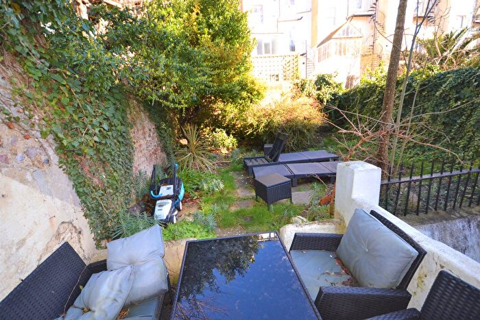 2 Bedroom Flat To Rent In Brunswick Place, Hove, BN3