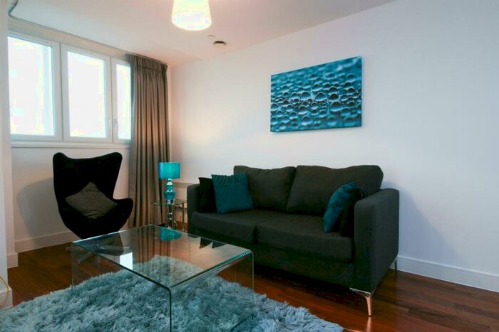 2 Bedroom Apartment To Rent In Metropolitan House, One Hagley Road, B16