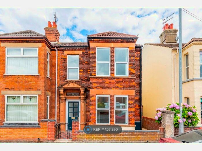 5 Bedroom End Of Terrace House To Rent In Church Road, Gorleston, Great Yarmouth, NR31