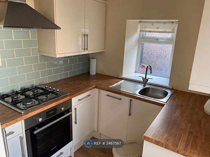 2 Bedroom End Of Terrace House To Rent In South Row, Barrow-In-Furness, LA13