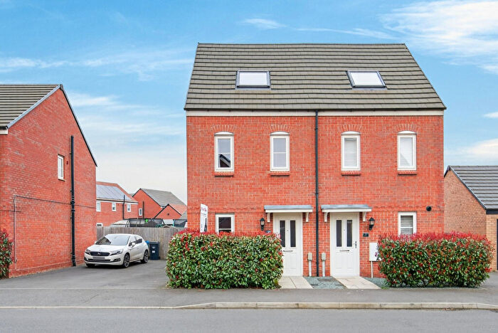 3 Bedroom Semi Detached House For Sale In Thornton Avenue, Barton Seagrave, NN15