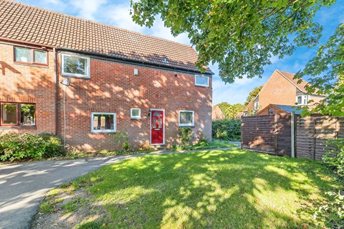 4 Bedroom Semi-detached House For Sale In France Furlong, Milton Keynes, Buckinghamshire, MK14