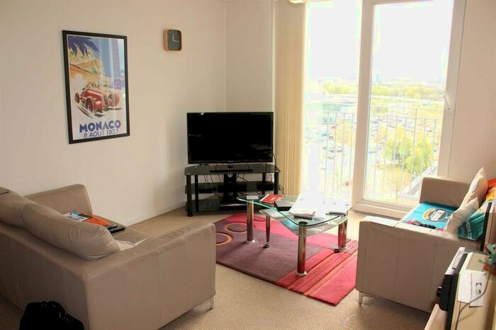 1 Bedroom Flat To Rent In Stillwater Drive, Manchester, M11