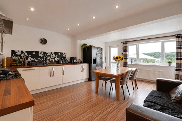 4 Bedroom Semi-Detached House For Sale In Philip Avenue, Barnstaple, Devon, EX31