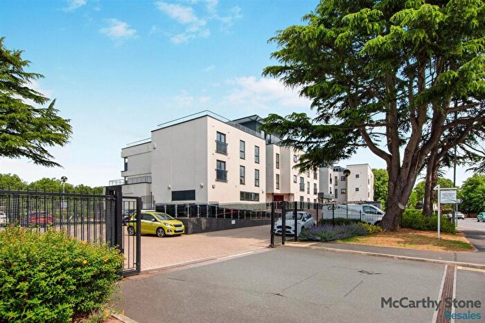 2 Bedroom Apartment For Sale In River View Court, Wilford Lane, West Bridgford, Nottingham, NG2