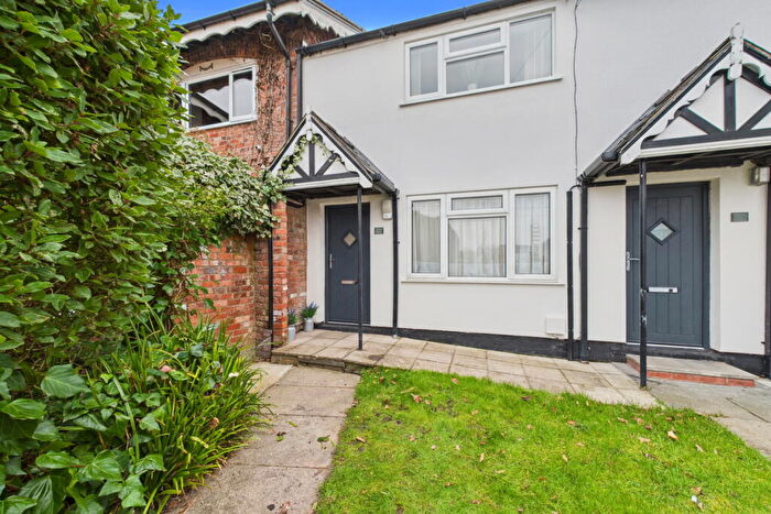 1 Bedroom Flat To Rent In Heath Road, Upton, CH2