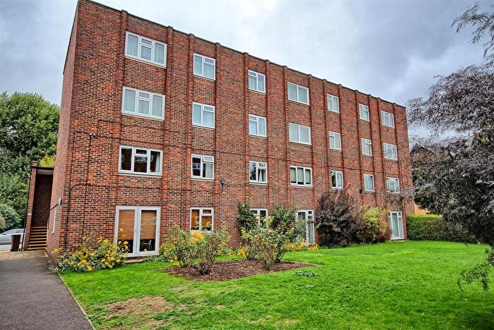 2 Bedroom Apartment For Sale In Broadmeads - Ware - With Garage, SG12