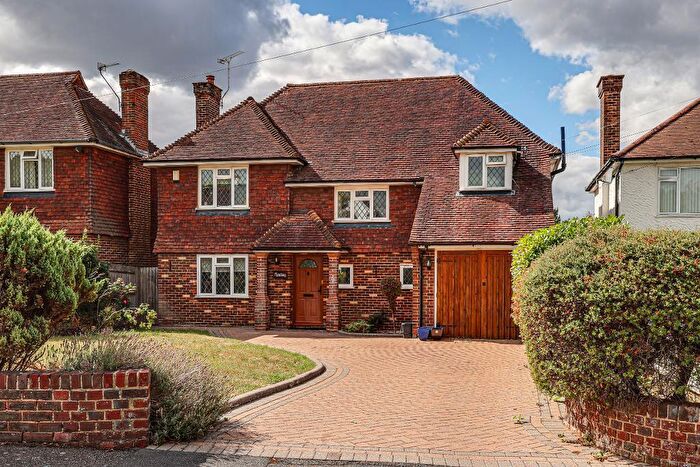 3 Bedroom Detached House For Sale In Ewhurst Avenue, Sanderstead, Surrey, CR2