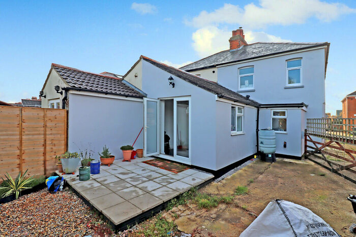 3 Bedroom Semi-Detached House To Rent In Beaucroft Road, Waltham Chase, Southampton, SO32