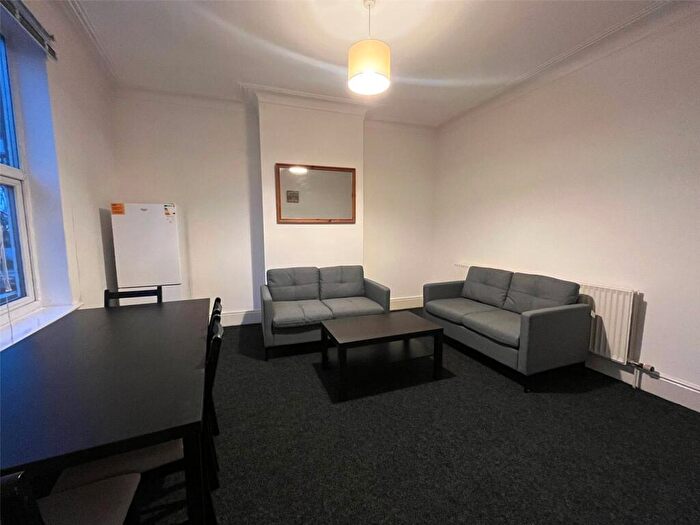 3 Bedroom Apartment To Rent In Manchester Road, Chorlton, Manchester, Greater Manchester, M21