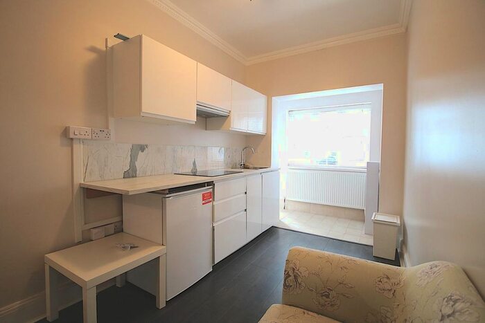Studio To Rent In Clare Gardens, Barking, IG11
