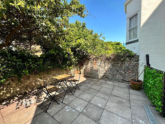 1 Bedroom Flat To Rent In Bloomsbury Place, Brighton, BN2