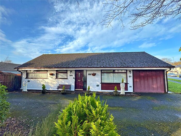 3 Bedroom Bungalow For Sale In Raven Park, Haslingden, Rossendale, BB4