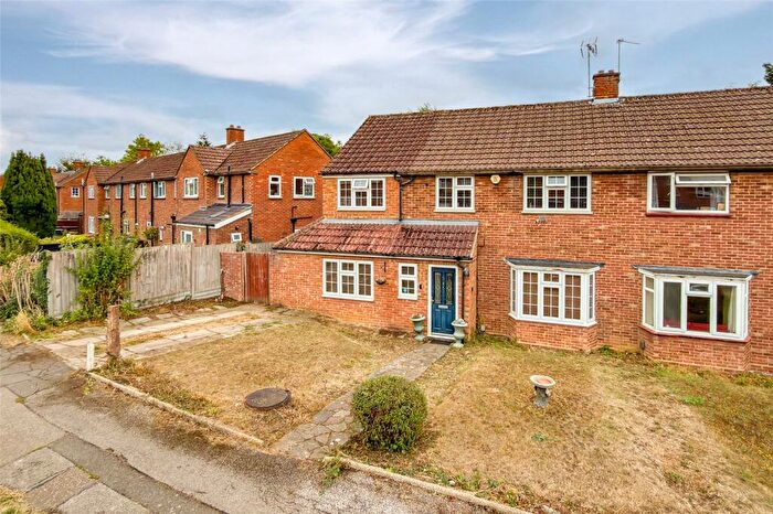 4 Bedroom Semi-Detached House For Sale In How Wood, Park Street, St. Albans, Hertfordshire, AL2