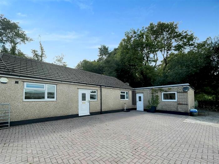 2 Bedroom Bungalow To Rent In Rogerstone, Newport, NP10