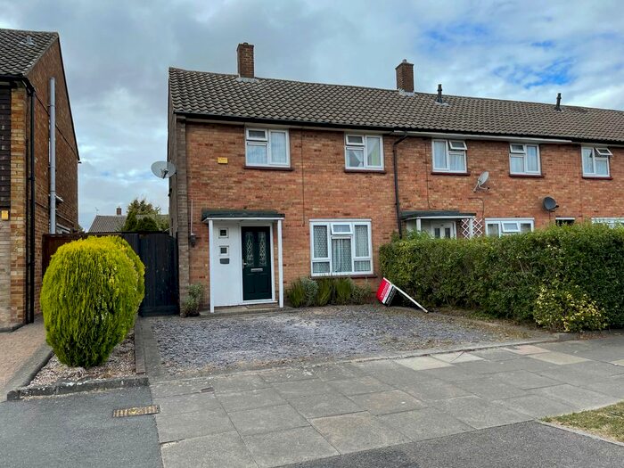 2 Bedroom Semi-Detached House To Rent In Leagrave High Street, Luton, LU4