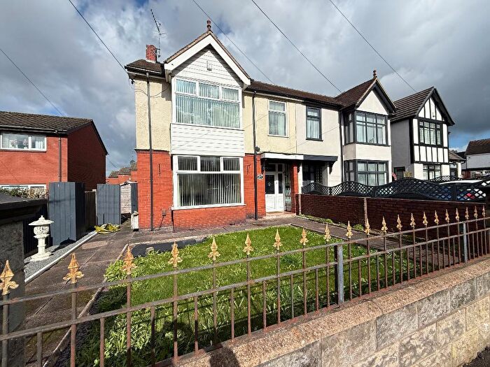 4 Bedroom Semi-Detached House For Sale In Werrington Road, Bucknall, Stoke On Trent, ST2