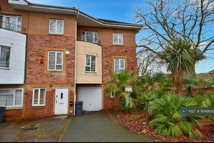 3 Bedroom Terraced House To Rent In Waterside Drive, Hockley, Birmingham, B18